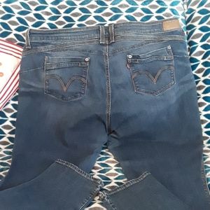 Levi skinny leg jeans
